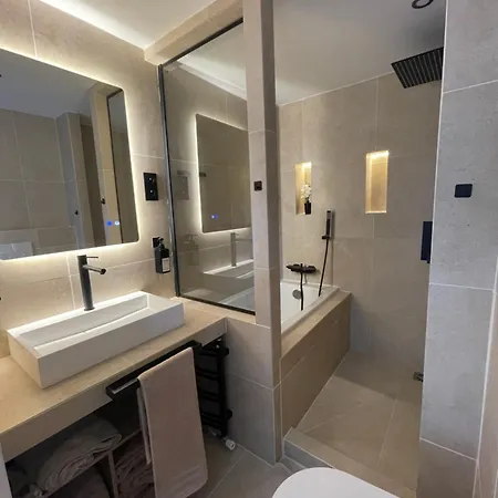 Appartement Rdj, Comme Une Maison Tourgeville Exterior photo